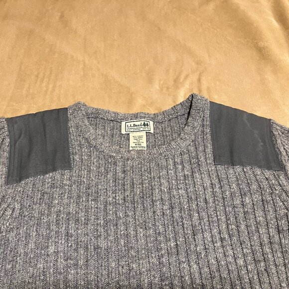 L.L. Bean Women's Commando Crewneck Sweater, Medium - Picture 4 of 10